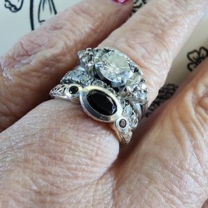Size 6.5/7 sterling silver black onyx ring